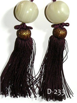 отвес из белого оникса для японской картины-свитка